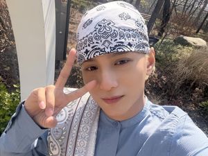 Gaya Zayyan XODIAC, Idol KPop asal Indonesia Rayakan Idulfitri di Korea