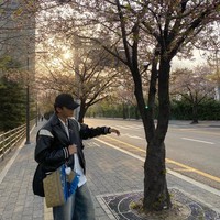 Pemilik nama lengkap Muhammad Rifki Fahri Zayyan itu sebelumnya juga pernah membagikan potret OOTD usai sholat Ied pada 2024. Foto: dok. X
