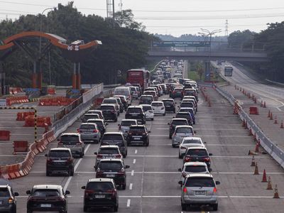 Arus Balik Lebaran, Tol Cipali Mulai Dipadati Kendaraan