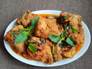 Resep Ayam Rica-Rica Kemangi ala Restoran, Wangi Rempahnya Bikin Ngiler!