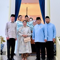 Gaya Iriana Dampingi Jokowi Silaturahmi Dengan Prabowo, Pakai Tas Rp 182 Juta