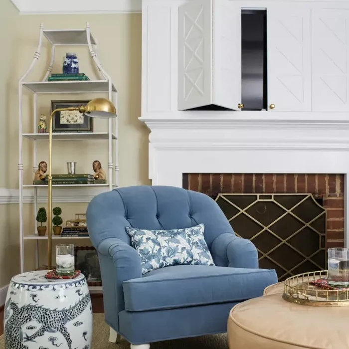 Interior menyembunyikan TV di ruangan