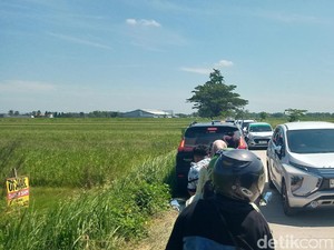 Jalan Kampung di Jombang Macet Imbas Kepadatan Arteri Bandar Kedungmulyo