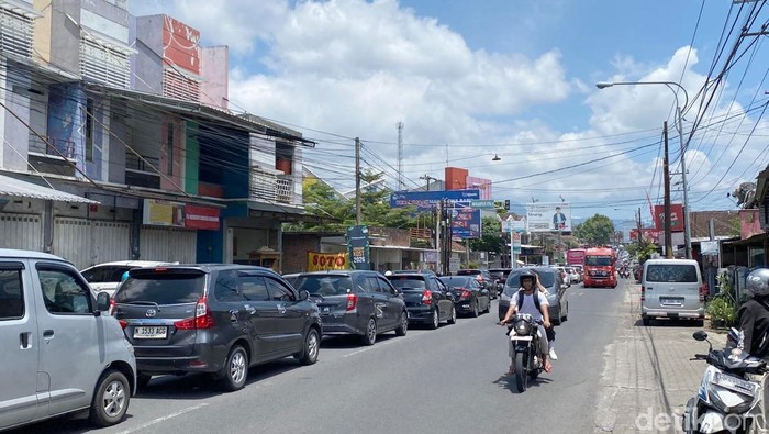 Jalur Menuju Kota Batu Via Karangploso Padat Merayap