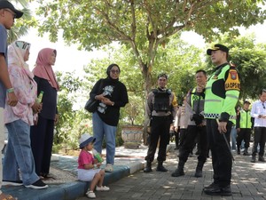 Kapolres Lamongan Cek Jalur Wisata Paciran Saat Operasi Ketupat Semeru 2026