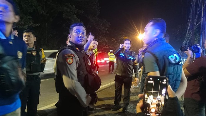 Kapolres Lamongan saat melakukan patroli memastikan jalur aman selama arus Mudik Lebaran 2026.