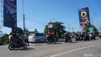 Kepadatan dari kedua arah terjadi karena aktivitas pemudik lokal dan arus balik.