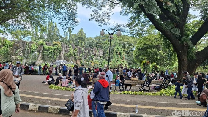Kondisi Ragunan di H+2 Lebaran 2026, Senin (23/3/2026).