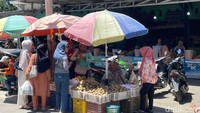 Badan Pendapatan Daerah (Bapenda) Pangandaran mencatat sejak 21-23 Maret 129 ribu wisatawan telah masuk Pangandaran. Atau untuk Pantai Pangandaran sendiri selama periode 21-23 Maret dikunjungi 85.527 wisatawan. Dengan rincian, Pantai Karapyak 7.829, Pantai Pangandaran 85.527, Batuhiu 4.089, Batukaras 21.594, Green Canyon, 1.550 dan Madasari 7.684 pengunjung.