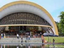 Video: TMII Tambah Mobil Angkutan Listrik untuk Antar Pengunjung