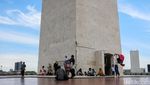 Monas Jadi Magnet Wisata Keluarga di Ibu Kota