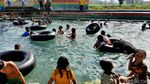 Keseruan Berenang di Pemandian Sumber Penang Pamekasan