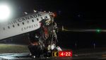Penampakan Pesawat Air Canada Ringsek Usai Tabrakan dengan Truk Pemadam