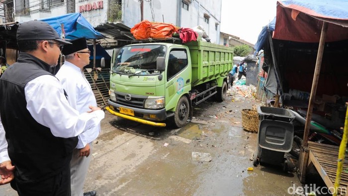 Penanganan sampah di Kota Bandung