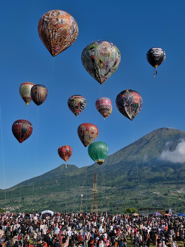 Festival Balon Udara Wonosobo Ramaikan Mudik 2026
