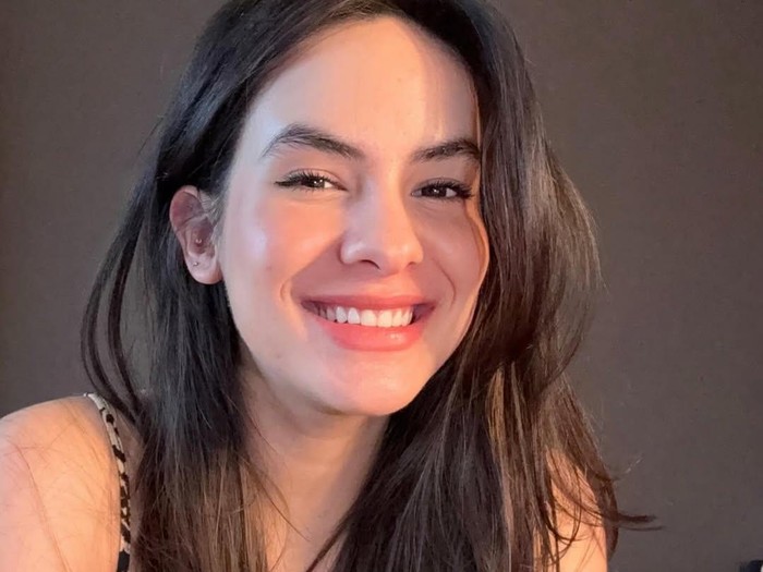 Steffi Zamora lewati flamingo era.