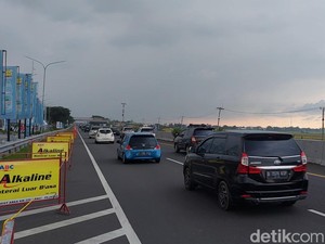 Arus Balik Memuncak, One Way Diberlakukan dari Pejagan hingga Cikampek