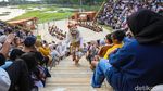 Tari Kecak TMII Pukau Wisatawan di Libur Lebaran