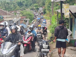 Polisi Ungkap Penyebab Macet Berjam-jam di Jalur Arteri Sukabumi