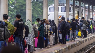 Arus Balik Lebaran, Belasan Ribu Penumpang Berangkat dari Daop 3 Cirebon