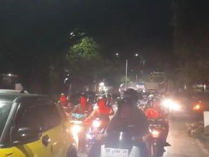 Arus Balik Picu Kemacetan 5,8 Km di Poros Maros Malam Ini, Lalin Macet 7 Jam