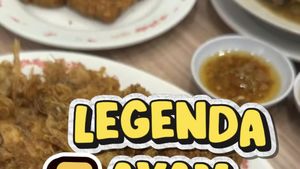 Video: Ayam Goreng Pejantan dan Ayam Stim Kampung yang Raos di Bandung