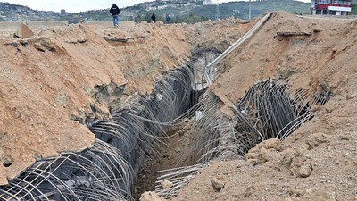 Jembatan Qasmiya di Lebanon Rusak Akibat Serangan Udara Israel