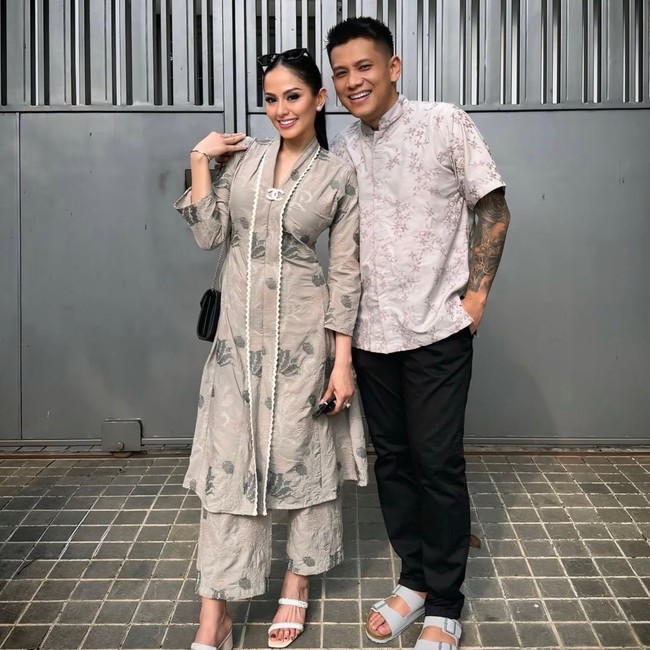 Potret Jessica Juliantiano Lebaran Ditemani Boris Bokir