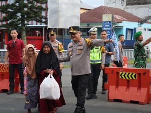 Kerja Humanis Polisi di Ciamis, Tak Hanya Atur Lalu Lintas Pemudik