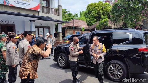Kapolri Jenderal Listyo Sigit tiba di The Nusa Dua untuk mengecek arus balik, Selasa (24/3/2026)