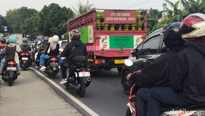 Kemacetan arus balik di Jalur Kuningan-Cirebon