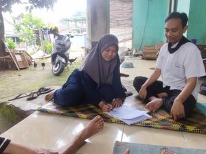 Berkat Bantuan PPSE, Warga Bandung Barat Kembali Jualan-Anak Bisa Sekolah