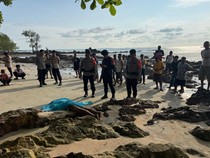 Mayat Tanpa Identitas Ditemukan Terdampar di Pantai Bangka Tengah