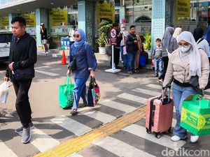 Video: Situasi Arus Balik Lebaran di Stasiun Pasar Senen