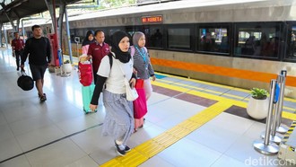 Good Bye Long Weekend, 41 Ribu Penumpang Kereta Tiba di Jakarta