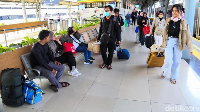 Arus Balik Lebaran via Kereta Api, Lebih dari 52 Ribu Pemudik Tiba di Jakarta