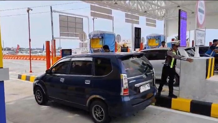 Mobile Reader Diterapkan di GT Situbondo Barat, Antrean Terurai