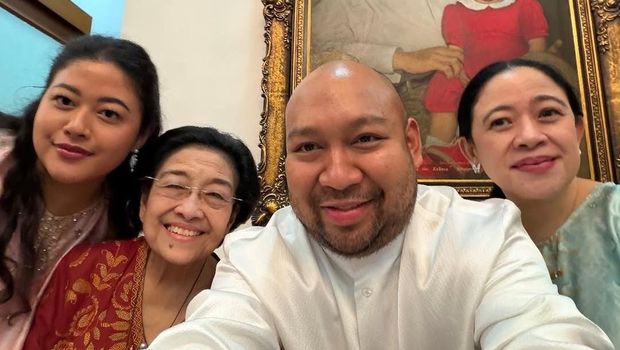 Momen Didit mendapat kejutan kue ulang tahun dari Megawati hingga Puan.