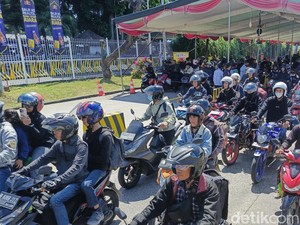 Video Antrean Ribuan Pemudik Motor di Bakauheni untuk Kembali ke Jawa