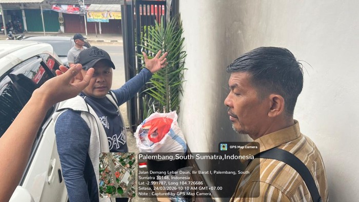 Polisi mendatangi TKP rumah warga yang dilempar molotov