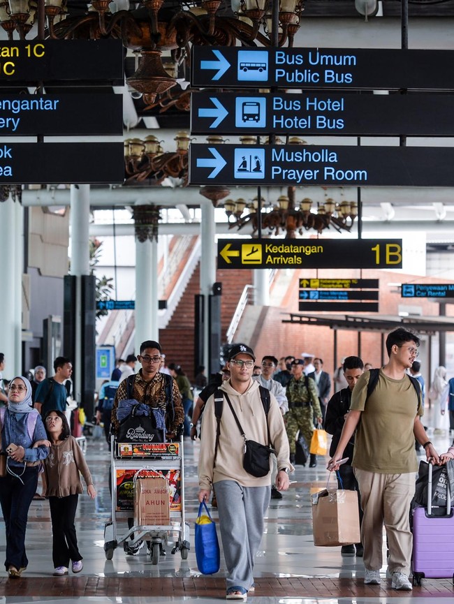 Potret Bandara Soetta Mulai Padat Saat Arus Balik