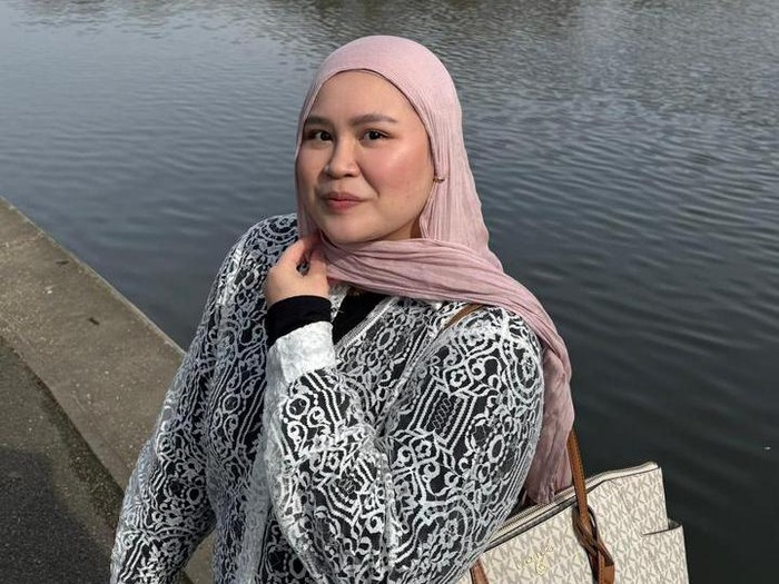 Raissa Azarine menjalani Lebaran di London
