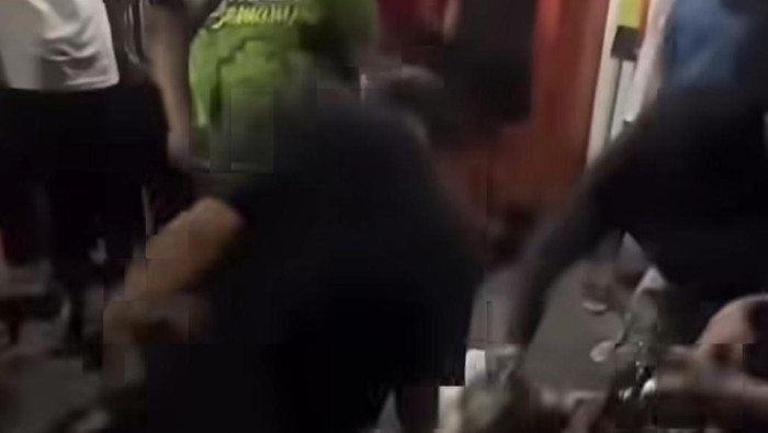 Residivis curanmor di Surabaya babak belur dihajar massa