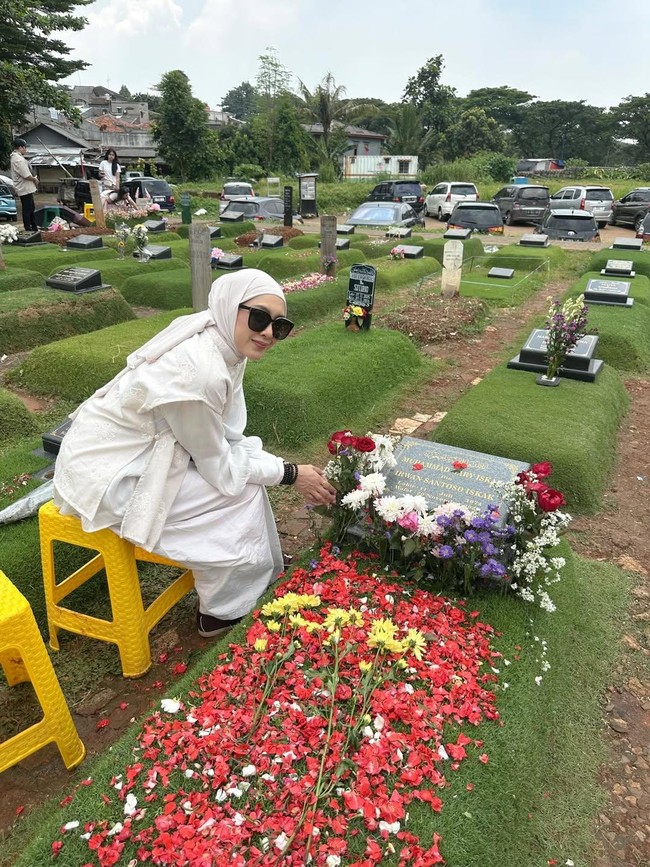 Richa Novisha Lebaran Pertama Tanpa Gary Iskak: Berat!