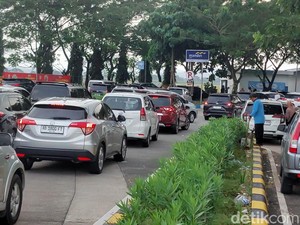 74 Ribu Kendaraan Meriahkan Tol Cipali
