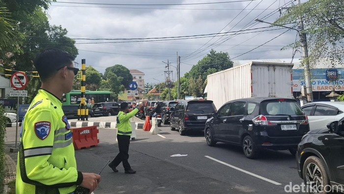 Suasana simpang Kridosono Jogja, sore ini, Selasa (24/3/2026).