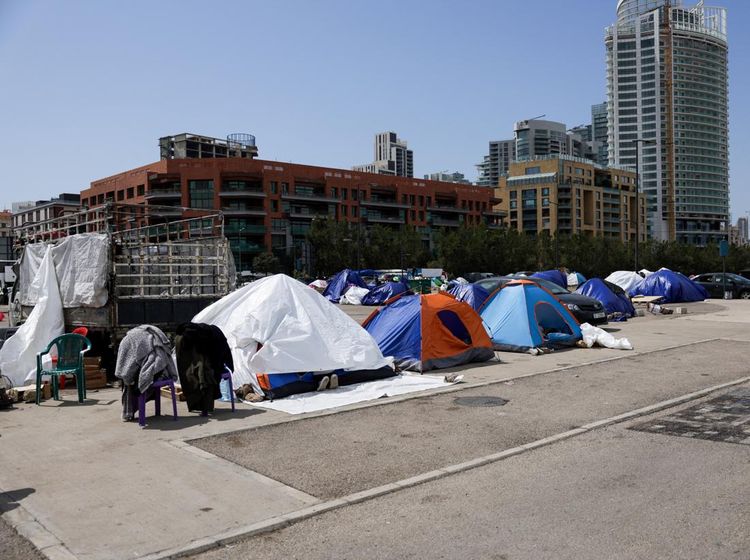 Tenda Pengungsi Membanjiri Jalanan Beirut di Tengah Konflik