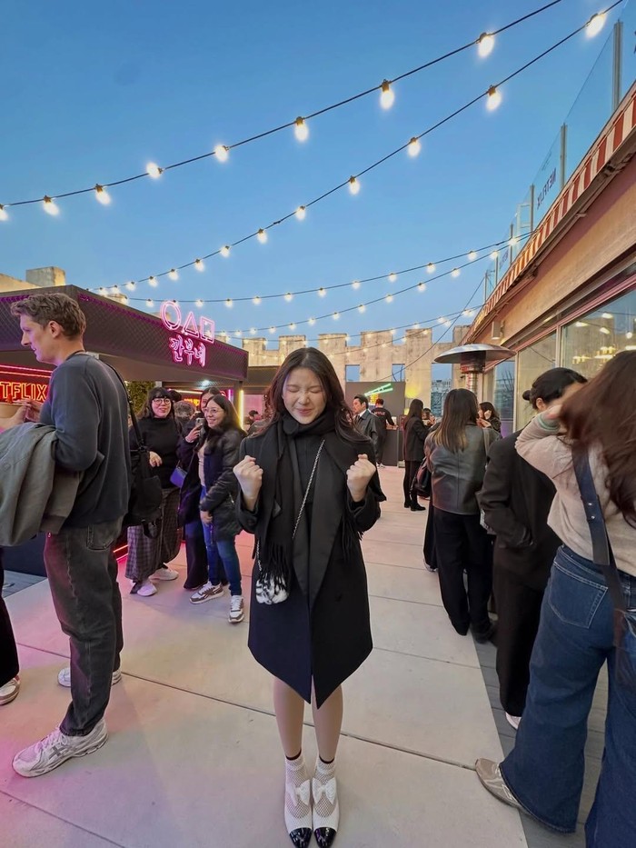 Tiara Andini nonton konser comeback BTS di Seoul.