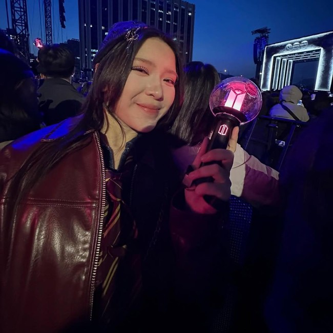 Tiara Andini Nangis Nonton Konser Comeback BTS di Seoul: 1 Jam Paling Berharga