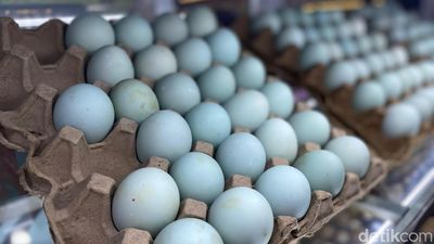 Di Rest Area Pabrik Gula Ini Bisa Belanja Oleh-oleh khas Brebes